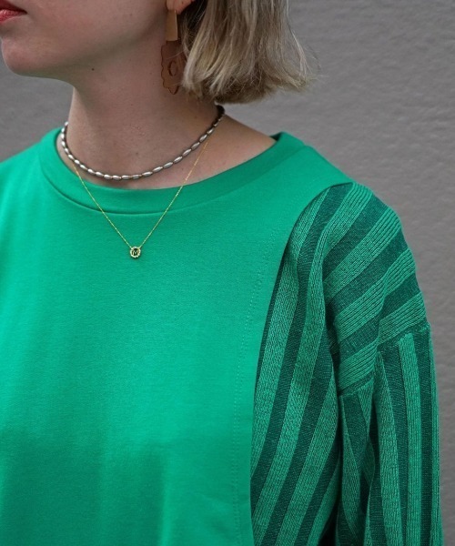 AULA AILA（アウラアイラ）の「AULA AILA（アウラ アイラ）別注コンビネーションニットTOPS（Tシャツ/カットソー・レディース・グリーン/アイボリー・0）」の4枚目の写真