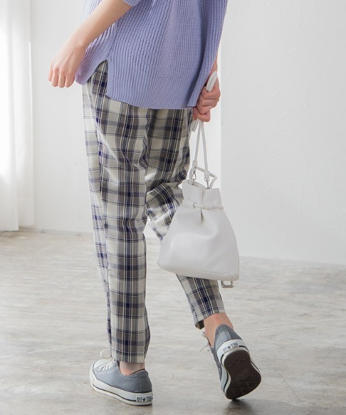 Pierrot(ピエロ)の「チェックテーパードパンツ(その他パンツ・レディース・ネイビー/ブラウン/ミント・M/L/PM)」の15枚目の写真