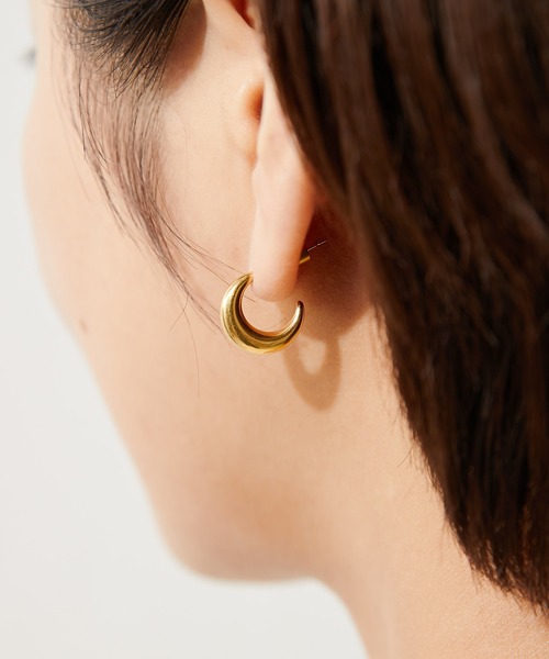 ear PAPILLONNER（イアパピヨネ）の「【WEB限定】ステンレスムーンピアス（ピアス（両耳用）・レディース・シルバー/ゴールド・FREE）」の11枚目の写真