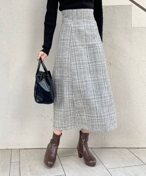 MAJESTIC LEGON（マジェスティックレゴン）の「バックリボンツイードスカート（スカート・レディース・ブラック系その他/グレー系その他/ブラウン系その他2・MEDIUM）」の5枚目の写真