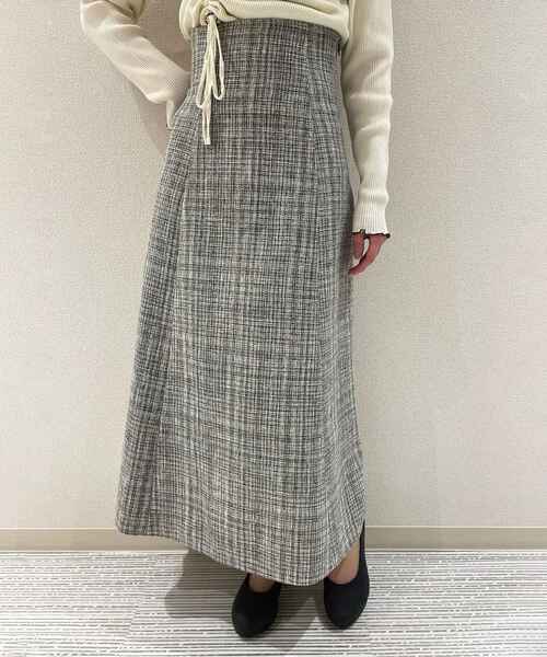 MAJESTIC LEGON（マジェスティックレゴン）の「バックリボンツイードスカート（スカート・レディース・ブラック系その他/グレー系その他/ブラウン系その他2・MEDIUM）」の13枚目の写真