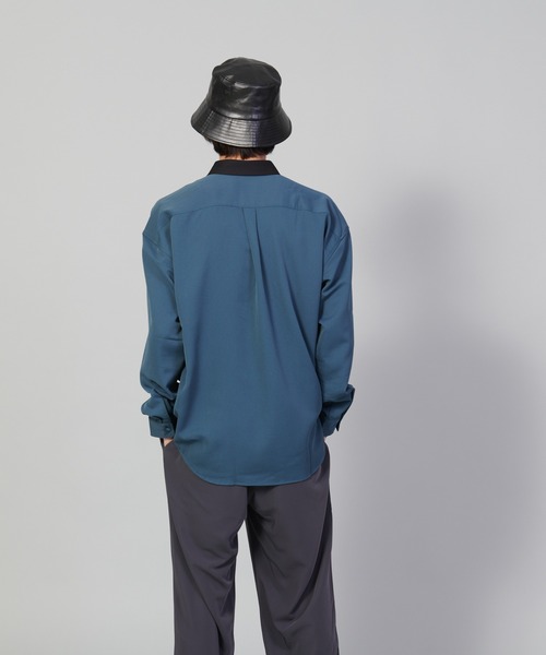 UNIIT(ユニット)の「【UNIIT/ユニット】カットプリーツスイッチルーズシャツ ビッグシルエットシャツ(シャツ/ブラウス・メンズ・チャコールグレー/ベージュ/ブルー・SMALL/MEDIUM/LARGE)」の21枚目の写真