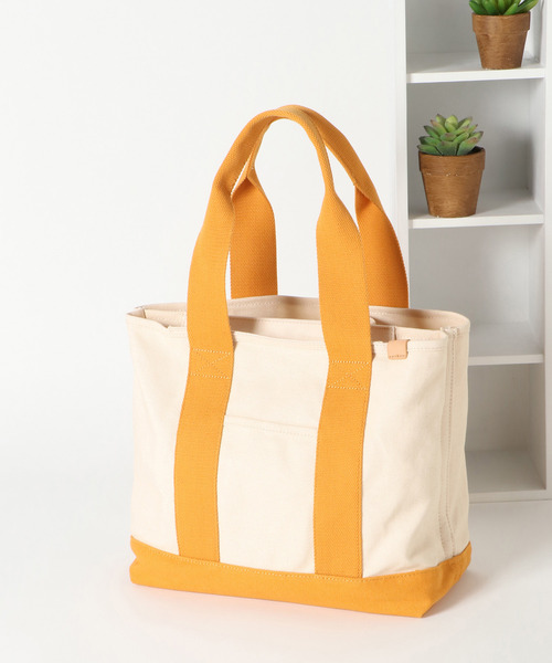 LBC(エルビーシー)の「キャンバス仕切りA4トート(トートバッグ・レディース・ブラック/イエロー/コーラル/カーキブラウン・FREE)」の3枚目の写真