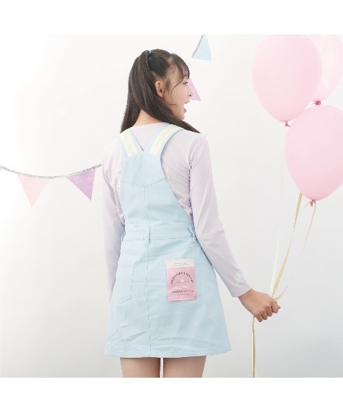 Candychuu(キャンディチュウ)の「ロゴテープジャンスカ(サロペット/オーバーオール・キッズ・ホワイト/サックスブルー・120/130/140/150/160)」の3枚目の写真
