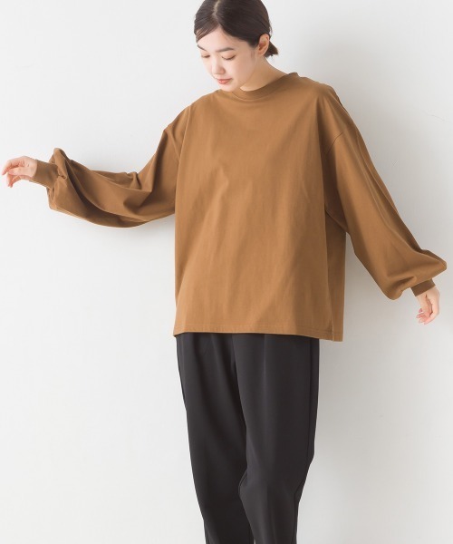 OMNES（オムネス）の「袖ボリューム　長袖Tシャツ（Tシャツ/カットソー・レディース・ホワイト/ブラック/ブラウン/ブルーグレー/ライトグレー/ピンク/キャメル/グレー・FREE）」の7枚目の写真