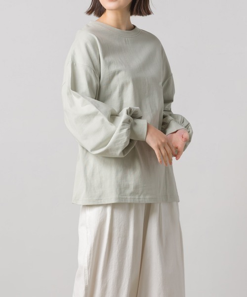 OMNES（オムネス）の「袖ボリューム　長袖Tシャツ（Tシャツ/カットソー・レディース・ホワイト/ブラック/ブラウン/ブルーグレー/ライトグレー/ピンク/キャメル/グレー・FREE）」の5枚目の写真