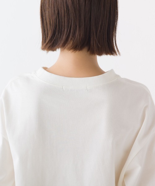 OMNES（オムネス）の「袖ボリューム　長袖Tシャツ（Tシャツ/カットソー・レディース・ホワイト/ブラック/ブラウン/ブルーグレー/ライトグレー/ピンク/キャメル/グレー・FREE）」の11枚目の写真