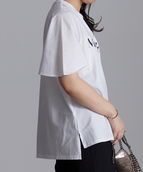 RANAN(ラナン)の「ひんやり!綿100%フレア袖大人ロゴTシャツ(Tシャツ/カットソー・レディース・ブラック系1/ブラック系2/ブラウン系1/ネイビー系1/ライラック/ホワイト系1/ホワイト系3/ホワイト系2/ピンク・M/LL/L)」の12枚目の写真