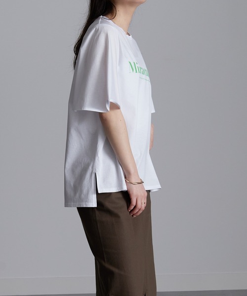 RANAN(ラナン)の「ひんやり!綿100%フレア袖大人ロゴTシャツ(Tシャツ/カットソー・レディース・ブラック系1/ブラック系2/ブラウン系1/ネイビー系1/ライラック/ホワイト系1/ホワイト系3/ホワイト系2/ピンク・M/LL/L)」の19枚目の写真