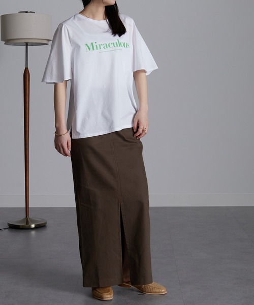 RANAN(ラナン)の「ひんやり!綿100%フレア袖大人ロゴTシャツ(Tシャツ/カットソー・レディース・ブラック系1/ブラック系2/ブラウン系1/ネイビー系1/ライラック/ホワイト系1/ホワイト系3/ホワイト系2/ピンク・M/LL/L)」の21枚目の写真