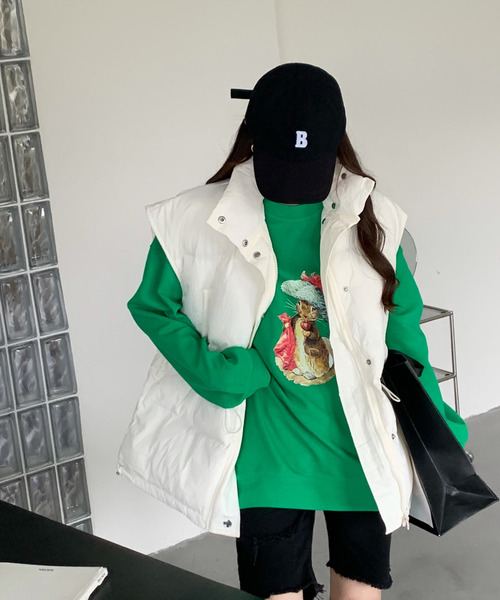 emi+（エミプラス）の「ノースリーブフェイクダウン（ダウンベスト・レディース・ブラック/ベージュ/グリーン・FREE）」の5枚目の写真