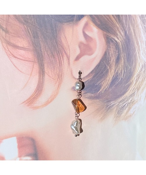 tone(トーン)の「【-lensa-】樹脂パールとオレンジガラスのスッキリピアス(MA)(ピアス(両耳用)・レディース・オレンジ・FREE)」の2枚目の写真