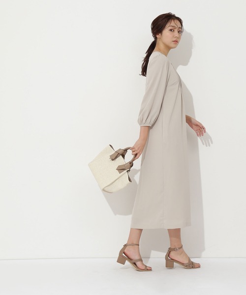 NATURAL BEAUTY BASIC(ナチュラルビューティーベーシック)の「P.Pリボンハンドルトート(トートバッグ・レディース・ベージュ/オフホワイト・フリ-)」の3枚目の写真