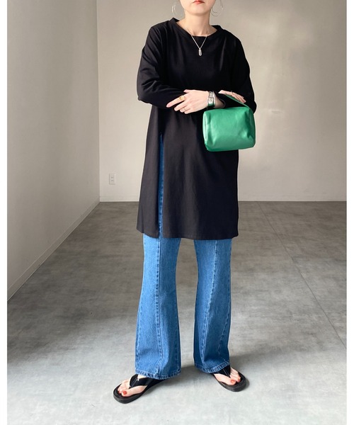 She's Closet(シーズクローゼット)の「フロントサイドスリット入りプルオーバー長袖無地ロングTシャツ(Tシャツ/カットソー・レディース・パープル/ブラック/オフホワイト・FREE)」の11枚目の写真