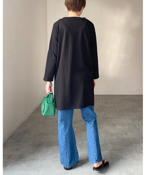 She's Closet(シーズクローゼット)の「フロントサイドスリット入りプルオーバー長袖無地ロングTシャツ(Tシャツ/カットソー・レディース・パープル/ブラック/オフホワイト・FREE)」の12枚目の写真