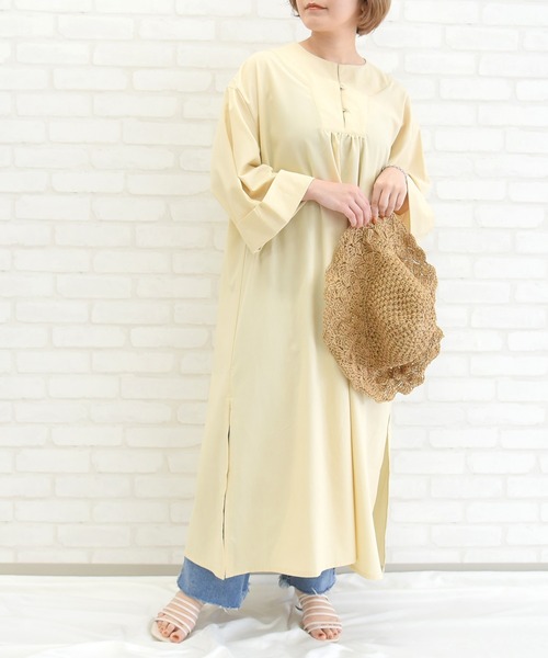 sango（sango）の「リネンタッチキーネックサイドスリットワンピース（ワンピース・レディース・ブラウン系その他/ブラック/マスタード/キナリ・FREE）」の5枚目の写真