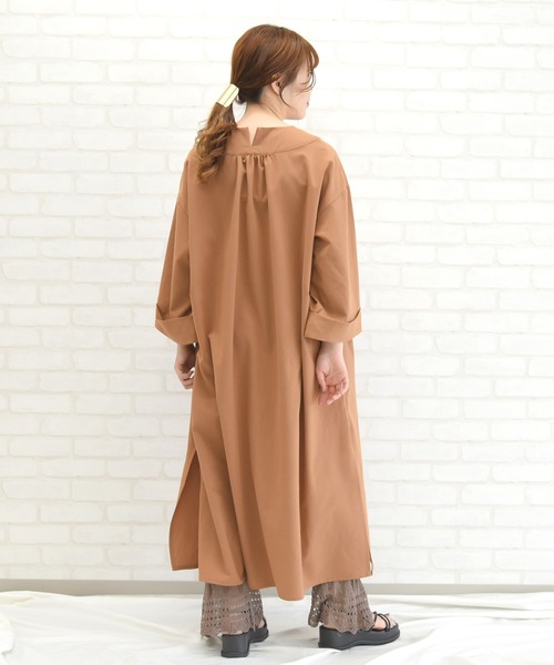 sango（sango）の「リネンタッチキーネックサイドスリットワンピース（ワンピース・レディース・ブラウン系その他/ブラック/マスタード/キナリ・FREE）」の12枚目の写真
