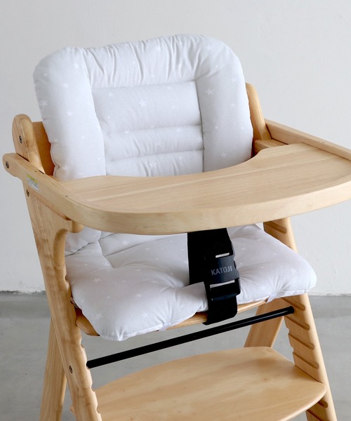 PUPPAPUPO(プッパプーポ)の「洗える チェアクッション ベビーチェア用 ワイドサイズ(ベビー寝具/家具・キッズ・グレー/アイボリー/ベビーピンク/グレイッシュベージュ/ホワイト系その他/ベージュ系その他/ベージュ/チャコール/カーキ/ホワイト系その他2・FREE)」の4枚目の写真