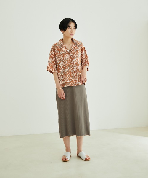 SALON adam et rope'（サロン アダム エ ロペ）の「フルーツプリントシャツ（シャツ/ブラウス・レディース・ブラック/オレンジ・FREE）」の7枚目の写真