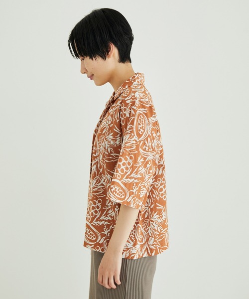 SALON adam et rope'（サロン アダム エ ロペ）の「フルーツプリントシャツ（シャツ/ブラウス・レディース・ブラック/オレンジ・FREE）」の10枚目の写真