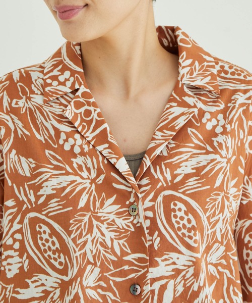 SALON adam et rope'（サロン アダム エ ロペ）の「フルーツプリントシャツ（シャツ/ブラウス・レディース・ブラック/オレンジ・FREE）」の9枚目の写真