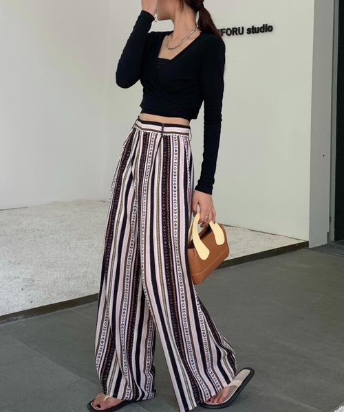 Diosfront（ディオスフロント）の「夏に履きたい！ハイウエストパネルストライプ柄ワイドパンツ（その他パンツ・レディース・ブラック/ネイビー/レッド・S/M）」の20枚目の写真
