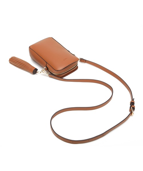 Ungrid（アングリッド）の「【Ungrid/アングリッド】両アオリポケット付き縦長スリムポシェット 　スマホポーチミニショルダーバッグ（ショルダーバッグ・レディース・ダークブラウン/ブラック/ベージュ/ベージュ系その他/ブルー系その他/キャメル/アイボリー/カーキ/オリーブ/ワイン/ダークベージュ・FREE）」の12枚目の写真