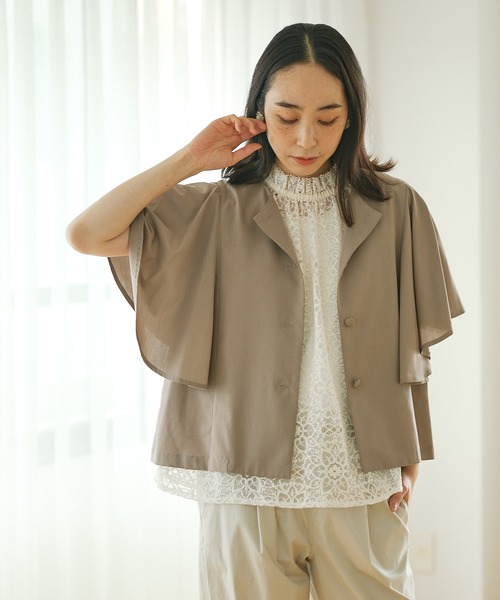 PUAL CE CIN（ピュアルセシン）の「【Du noir】ひらりと揺れる褒められサマージャケット（ノーカラージャケット・レディース・ブラック/ベージュ・FREE）」の3枚目の写真