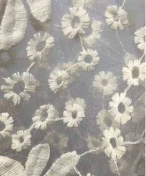 PAPAVER(パパヴェル)の「【papaver】パールボタンオーガンジーBL(シャツ/ブラウス・レディース・ブラック/アイボリー/オフホワイト/ミント・MEDIUM)」の14枚目の写真