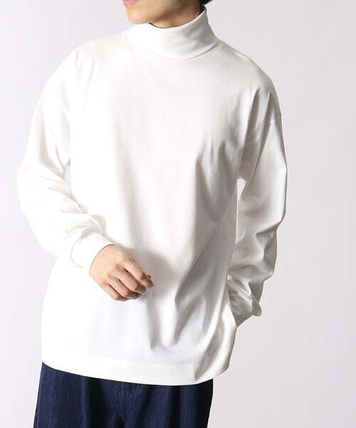 THE SHOP TK (ザ ショップ ティーケー )の「◆【プレミアムコットンシリーズ】ロングスリーブタートルネックTシャツ(Tシャツ/カットソー・メンズ・サンドベージュ/モスグリーン/オフホワイト/ブラック・02/03/04)」の2枚目の写真