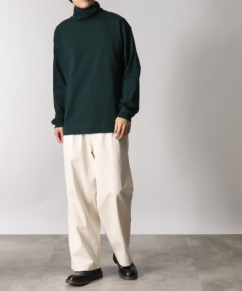 THE SHOP TK (ザ ショップ ティーケー )の「◆【プレミアムコットンシリーズ】ロングスリーブタートルネックTシャツ(Tシャツ/カットソー・メンズ・サンドベージュ/モスグリーン/オフホワイト/ブラック・02/03/04)」の21枚目の写真
