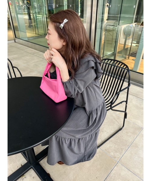 JUMELLE(ジュメロ)の「フロントシャーリングワンピース(ワンピース・レディース・グレー/ベージュ・FREE)」の16枚目の写真