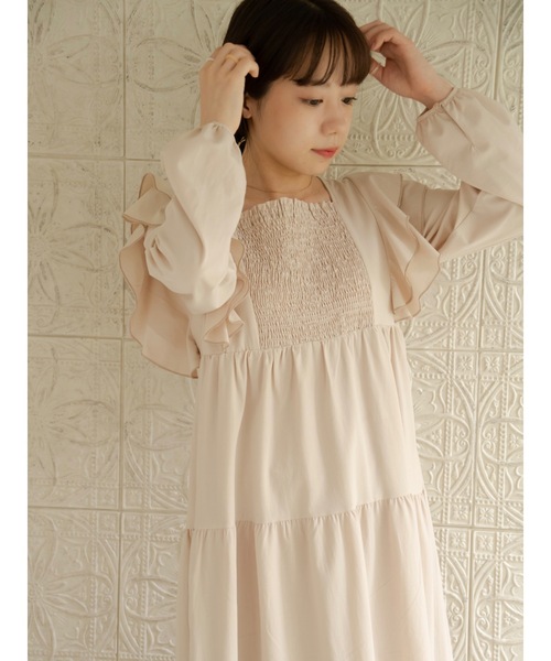 JUMELLE(ジュメロ)の「フロントシャーリングワンピース(ワンピース・レディース・グレー/ベージュ・FREE)」の17枚目の写真