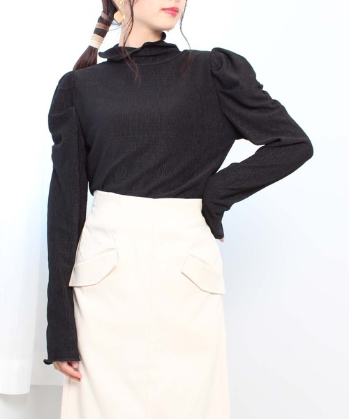 toucher du brise（トゥシェドブリーズ）の「ハイネック パワショル トップス（Tシャツ/カットソー・レディース・パープル/ブラック/ベージュ/グレー/オフホワイト・M）」の14枚目の写真