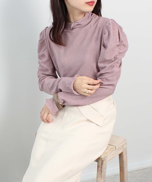 toucher du brise（トゥシェドブリーズ）の「ハイネック パワショル トップス（Tシャツ/カットソー・レディース・パープル/ブラック/ベージュ/グレー/オフホワイト・M）」の15枚目の写真