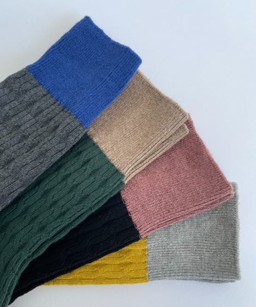 Libra Cue（リブラ キュー）の「パターン編みバイカラーソックス（ソックス/靴下・レディース・グリーン/ブラック/グレー/イエロー・FREE）」の18枚目の写真