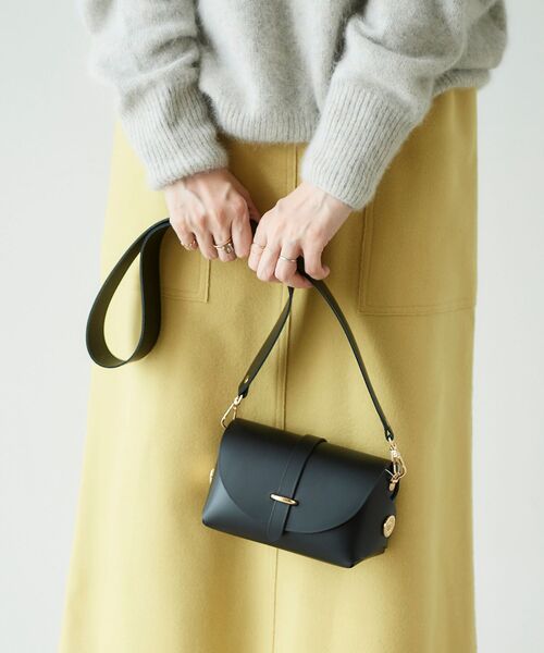 le.coeur blanc（ルクールブラン）の「VISE VERSA ショルダーバッグ（ショルダーバッグ・レディース・ブラック/グリーン・FREE）」の2枚目の写真