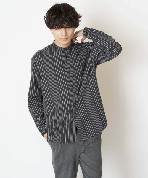 a.v.v(アーヴェヴェ)の「ビエラストライプワイドシルエットバンドカラーシャツ(シャツ/ブラウス・メンズ・チャコールグレー/アイボリー・48/46/50)」の5枚目の写真