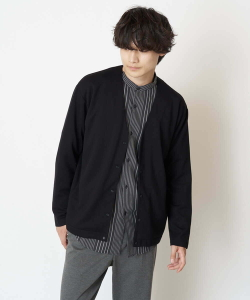 a.v.v(アーヴェヴェ)の「ビエラストライプワイドシルエットバンドカラーシャツ(シャツ/ブラウス・メンズ・チャコールグレー/アイボリー・48/46/50)」の9枚目の写真