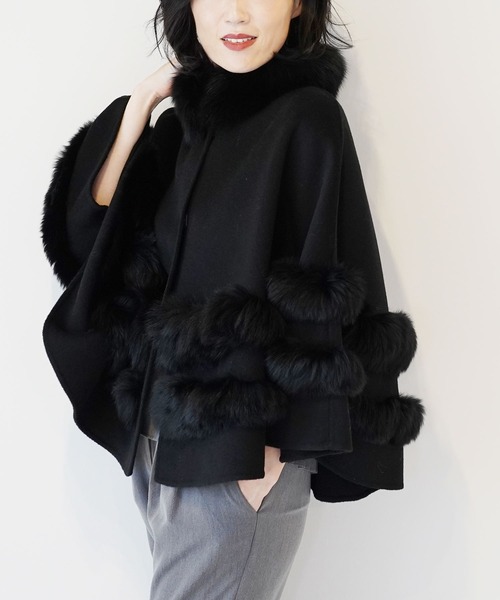 Filomo（フィローモ）の「[Filomo]カシミヤブレンドウールダブルフェイスケープ（ポンチョ・レディース・ブラック/モカ/ライトグレー・ﾌﾘｰ(L)）」の2枚目の写真