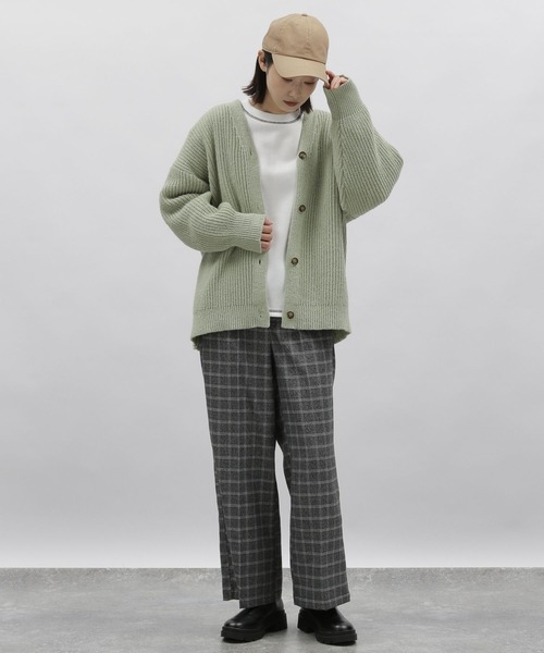 LAKOLE（ラコレ）の「配色ステッチ裏起毛プルオーバー / 180664（スウェット・レディース・ブラック/グレー/オフホワイト・SMALL/MEDIUM）」の9枚目の写真