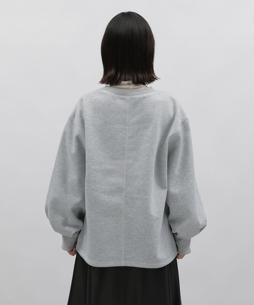 LAKOLE（ラコレ）の「配色ステッチ裏起毛プルオーバー / 180664（スウェット・レディース・ブラック/グレー/オフホワイト・SMALL/MEDIUM）」の18枚目の写真