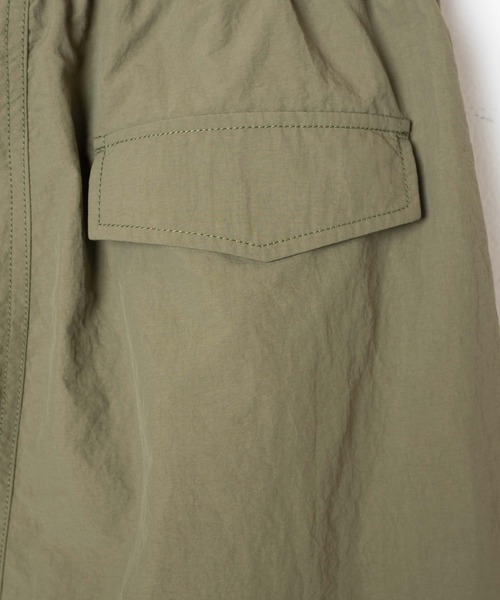 WEGO（ウィゴー）の「WEGO/ナイロンイージーワイドカーゴパンツ（カーゴパンツ・レディース・オフホワイト/サックスブルー/ブラック系その他/カーキ/ライトピンク/ライム/レッド/ブルー/オレンジ/ブラウン/マスタード・FREE）」の17枚目の写真