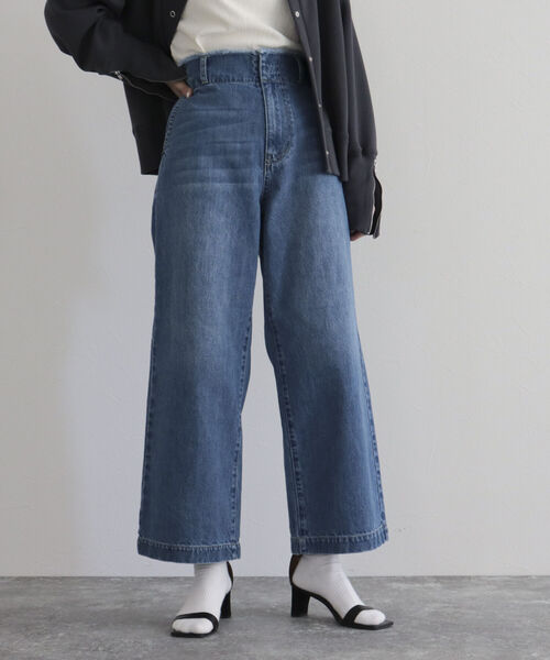 fredy emue（フレディエミュ）の「デニムセミワイドパンツ（デニムパンツ・レディース・ブルー/ネイビー・38/36）」の7枚目の写真