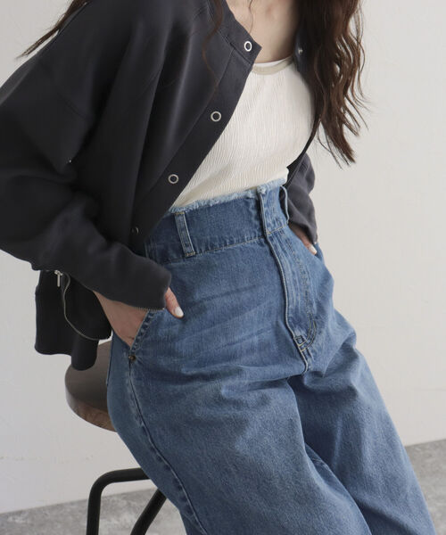fredy emue（フレディエミュ）の「デニムセミワイドパンツ（デニムパンツ・レディース・ブルー/ネイビー・38/36）」の9枚目の写真
