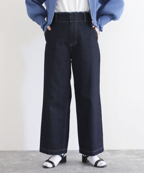 fredy emue（フレディエミュ）の「デニムセミワイドパンツ（デニムパンツ・レディース・ブルー/ネイビー・38/36）」の16枚目の写真