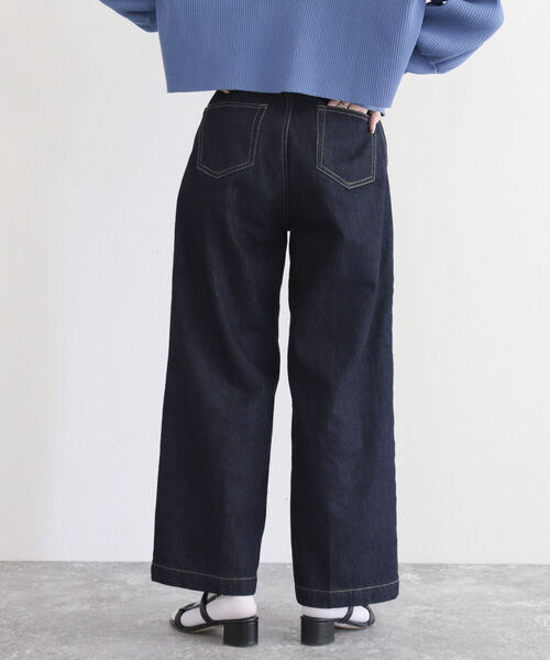 fredy emue（フレディエミュ）の「デニムセミワイドパンツ（デニムパンツ・レディース・ブルー/ネイビー・38/36）」の18枚目の写真