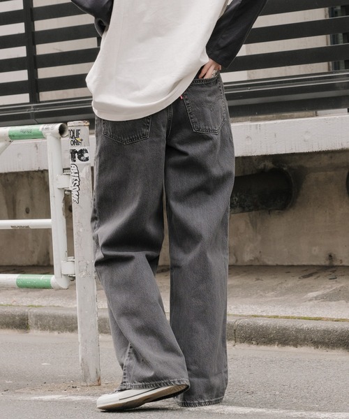 Levi's（リーバイス）の「Levi's/リーバイス Pleated Baggy Jeans バギージーンズ（デニムパンツ・レディース・インディゴブルー/ブラック・23inch/24inch/25inch/26inch/27inch/28inch）」の19枚目の写真