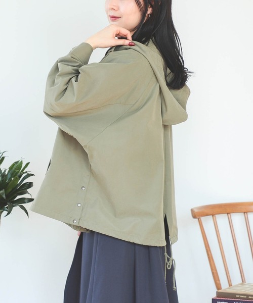 BEAMS HEART（ビームスハート）の「ポンチョ風 ブルゾン（ブルゾン・レディース・ネイビー/アイボリー/オリーブ・FREE）」の4枚目の写真