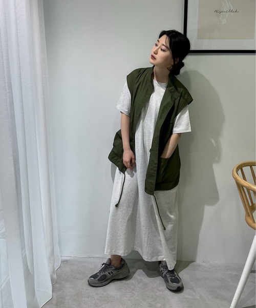 feepur(フェピュール)の「【TALLサイズあり】ハーフスリーブシルケットマキシワンピース(ワンピース・レディース・ブラウン/ブラック/オートミール/オフホワイト・MEDIUM/TALL)」の21枚目の写真